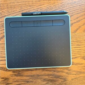Wacom Intuos BT S Drawing Tablet CTL-4100WL